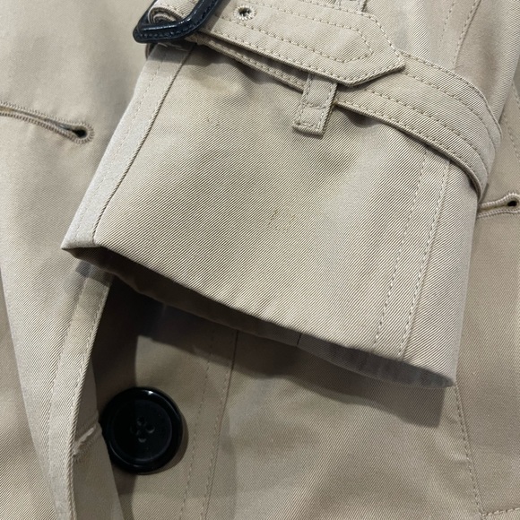 Preowned, 100% Authentic Burberry Heritage Trench US 8 - Picture 10 of 16